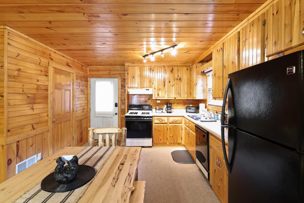 2 Separate Cabins Along A Peaceful Creek With Resort Amenities Ellijay Zewnętrze zdjęcie